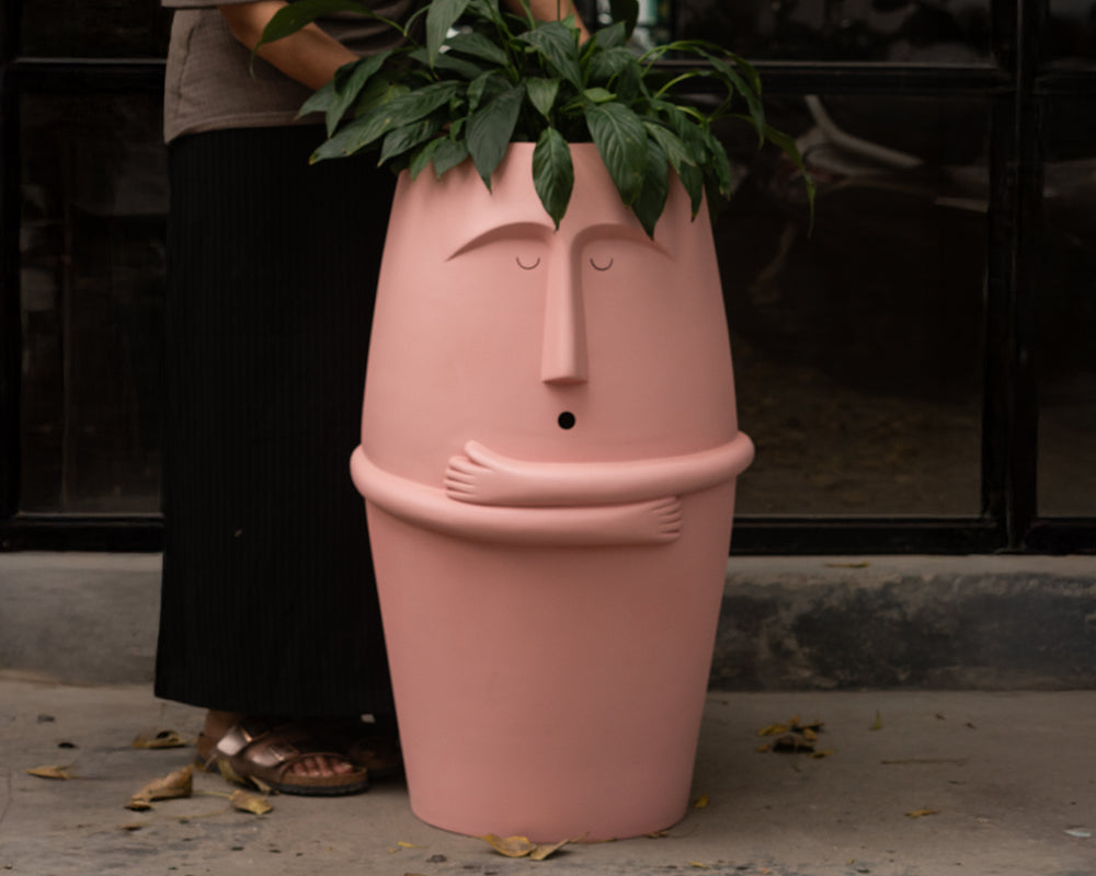 Embrace Planter (Big)